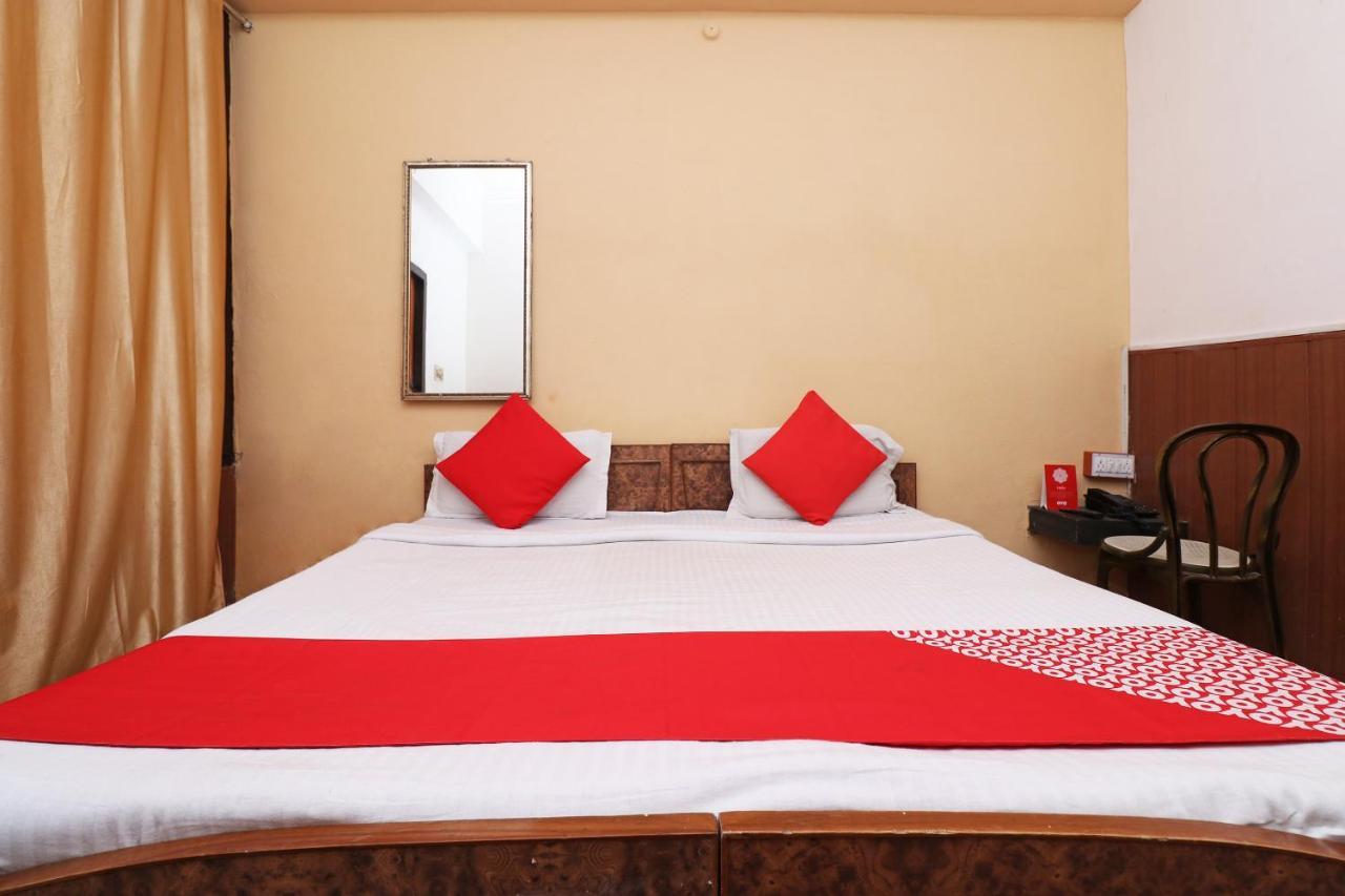 Oyo 8379 Hotel Kamal Lucknow Exterior foto
